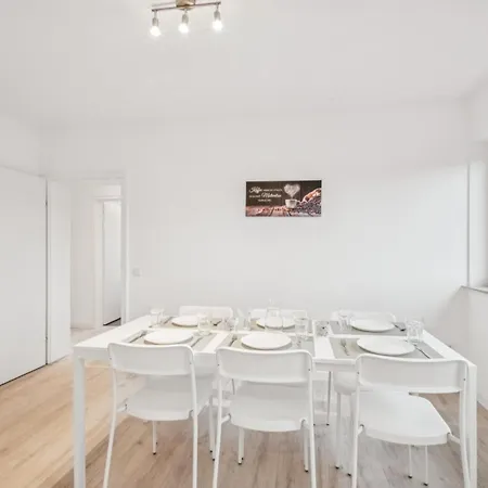 Ds-rent - In - Bis Zu 6 Personen Lägenhet *
